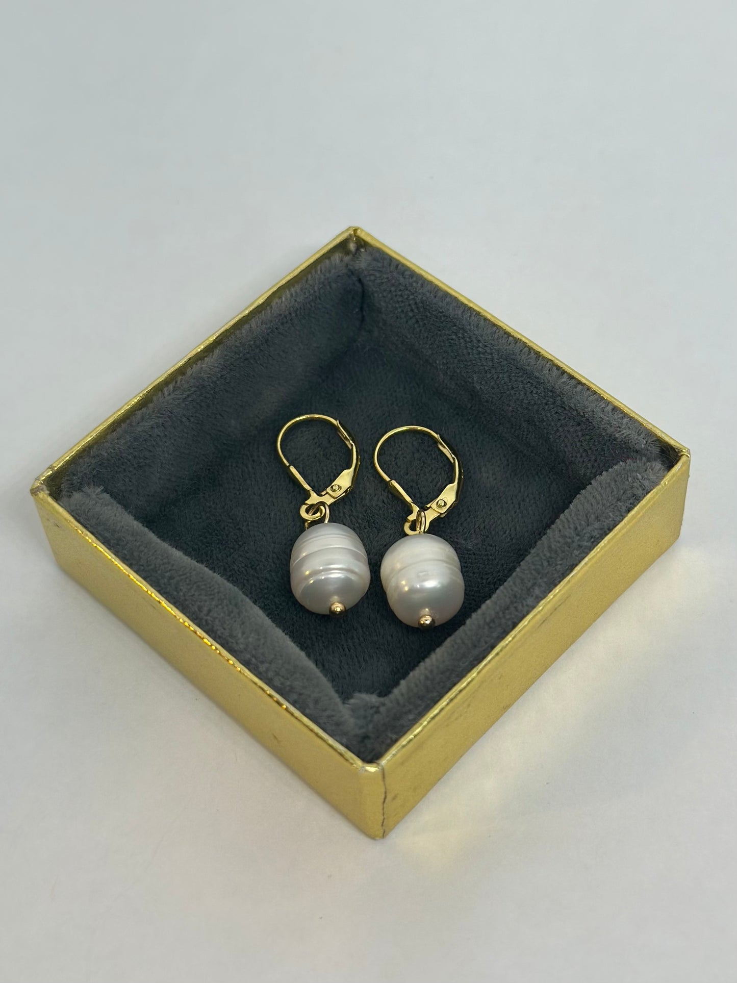 Freshwater Pearl Earrings